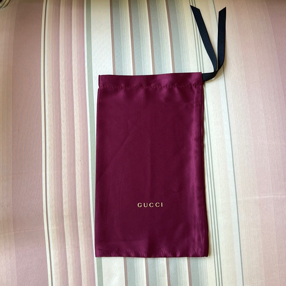 GUCCI  sunglasses pouch, NWOT